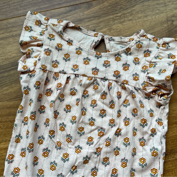 4 for $10 ๐ Carter's Bodysuit with Loose green Pants - Picture 3 of 8